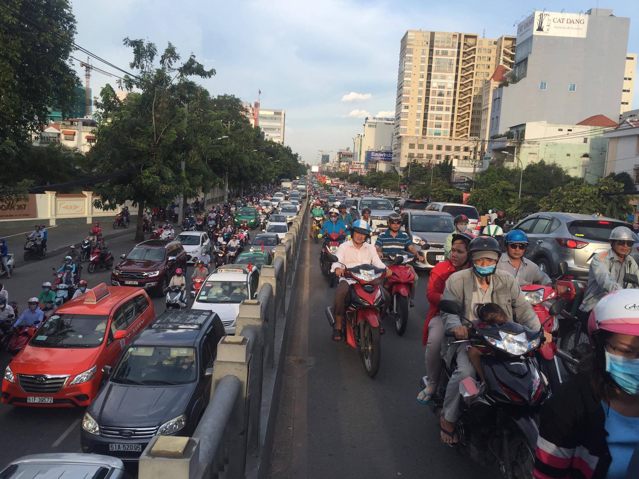 Un tac tai cua ngo Sai Gon hinh anh