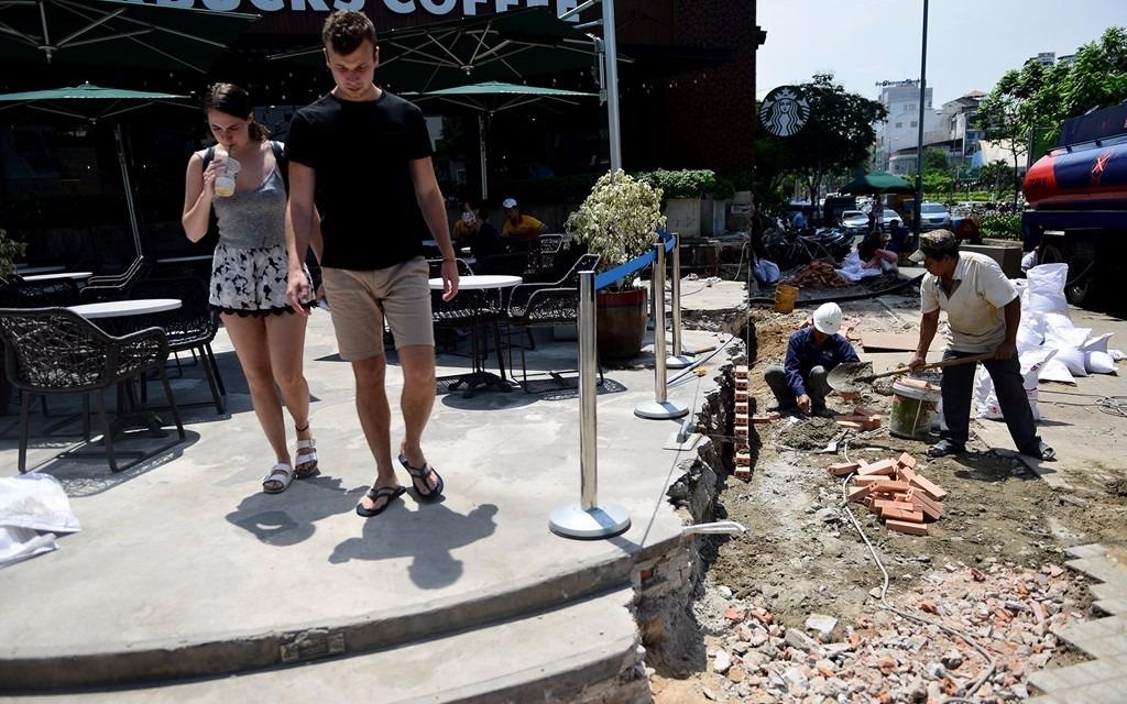 'Cong trinh lan chiem via he du la cua ai cung phai pha do' hinh anh