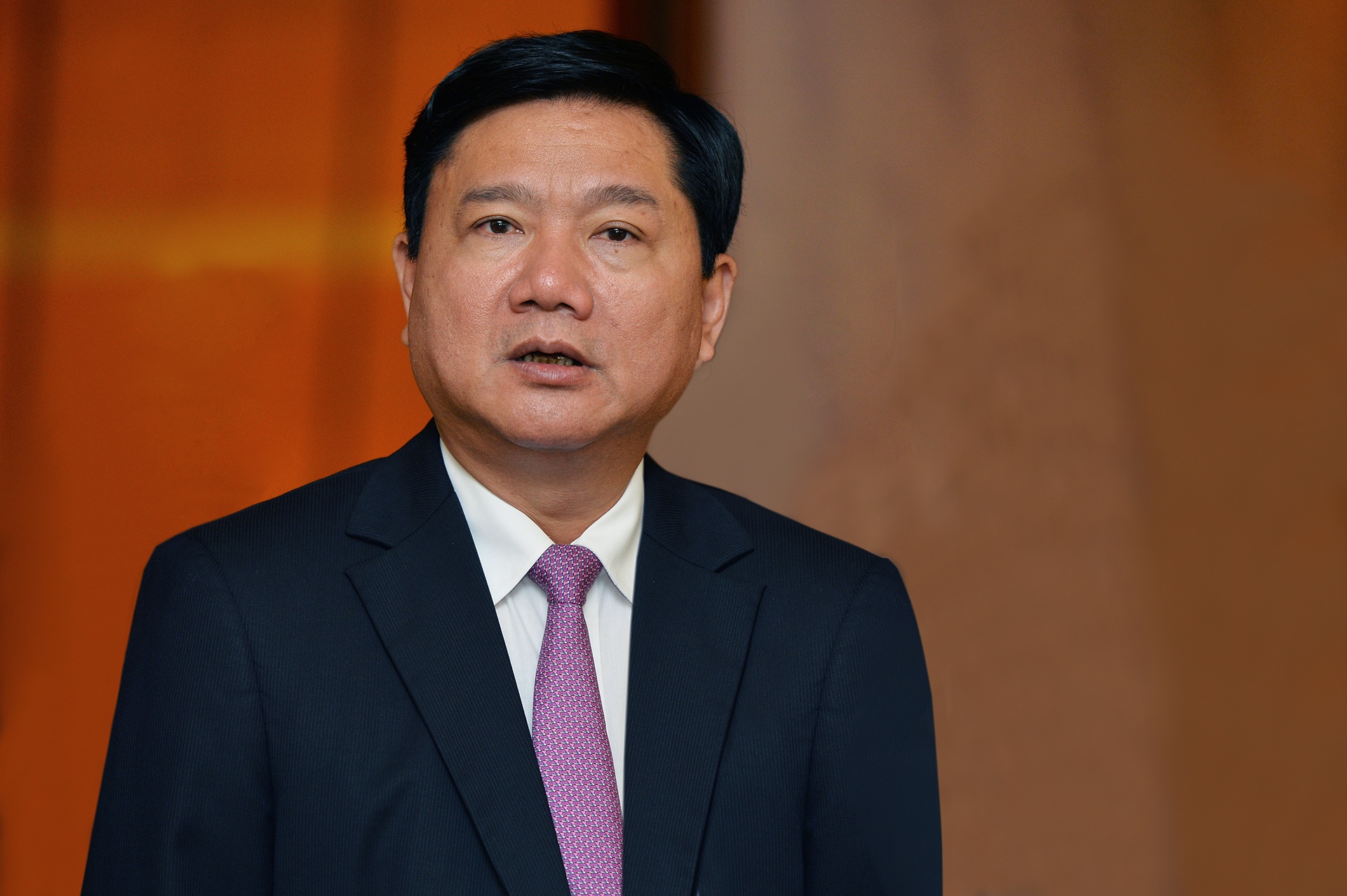 ky luat uy vien Bo Chinh tri anh 1