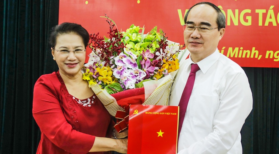 Ong Nguyen Thien Nhan lam Bi thu TP.HCM hinh anh