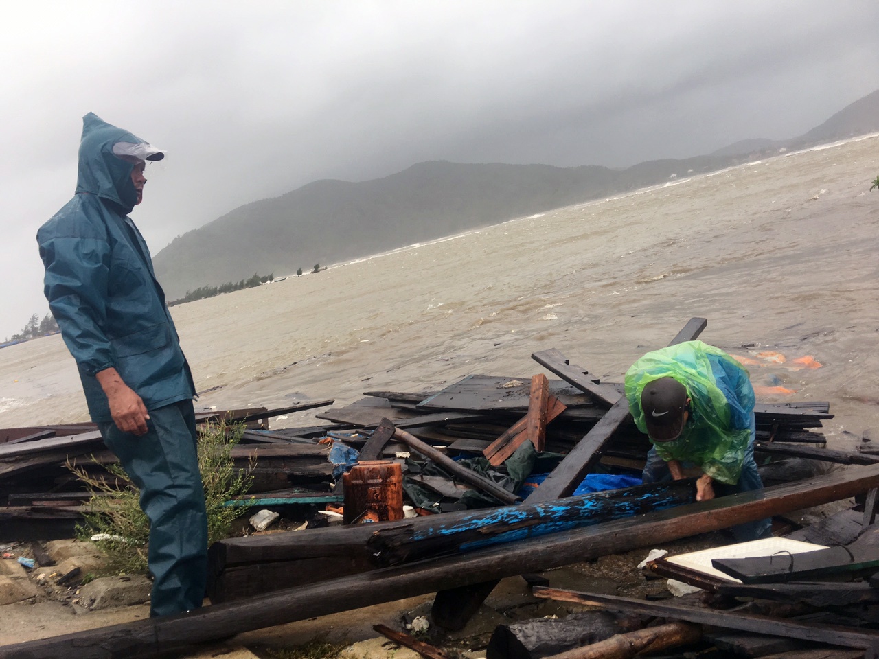 bao so 10 do bo vao dat lien anh 10