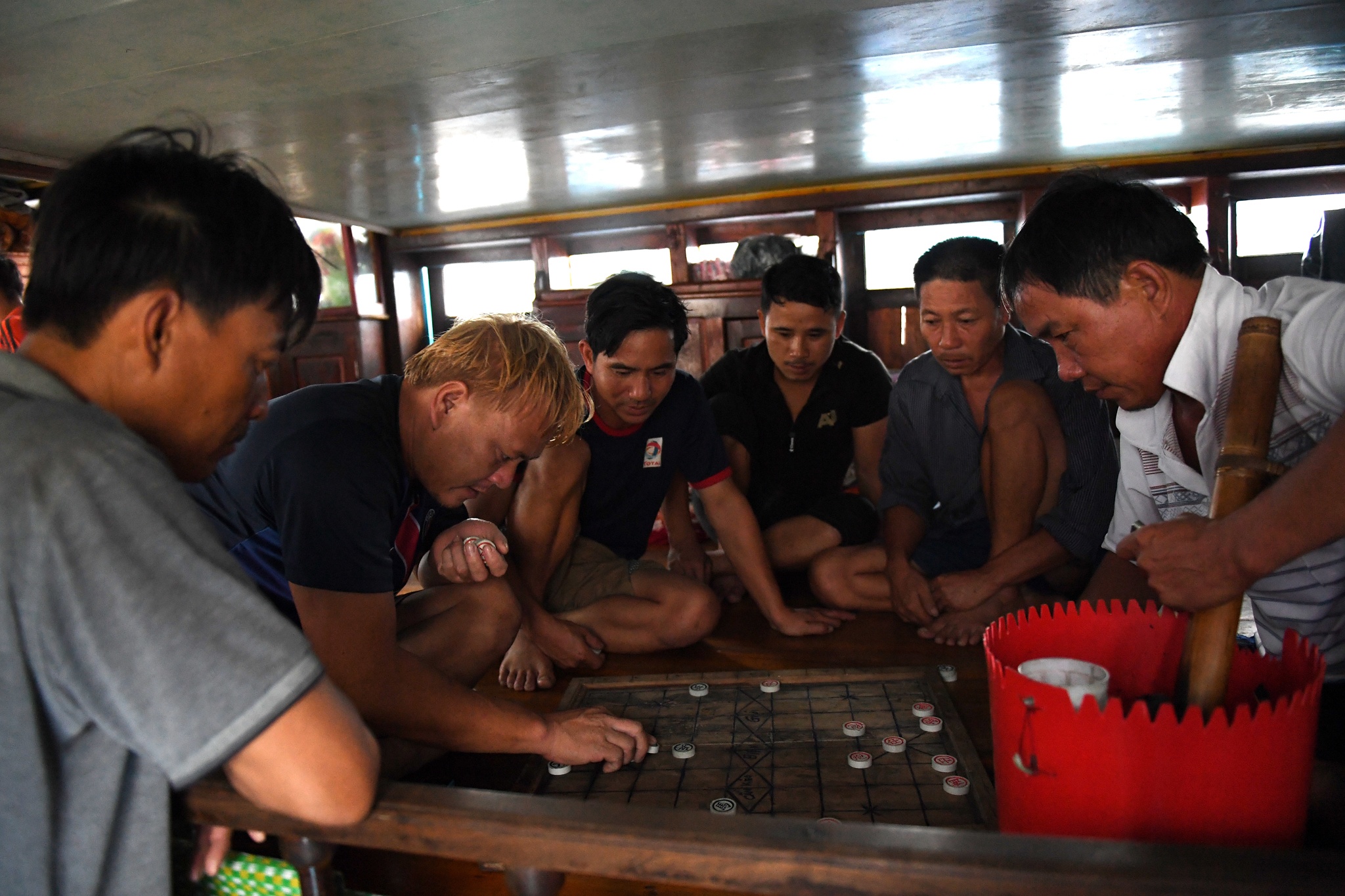 au tau nghin ty trong bao anh 8