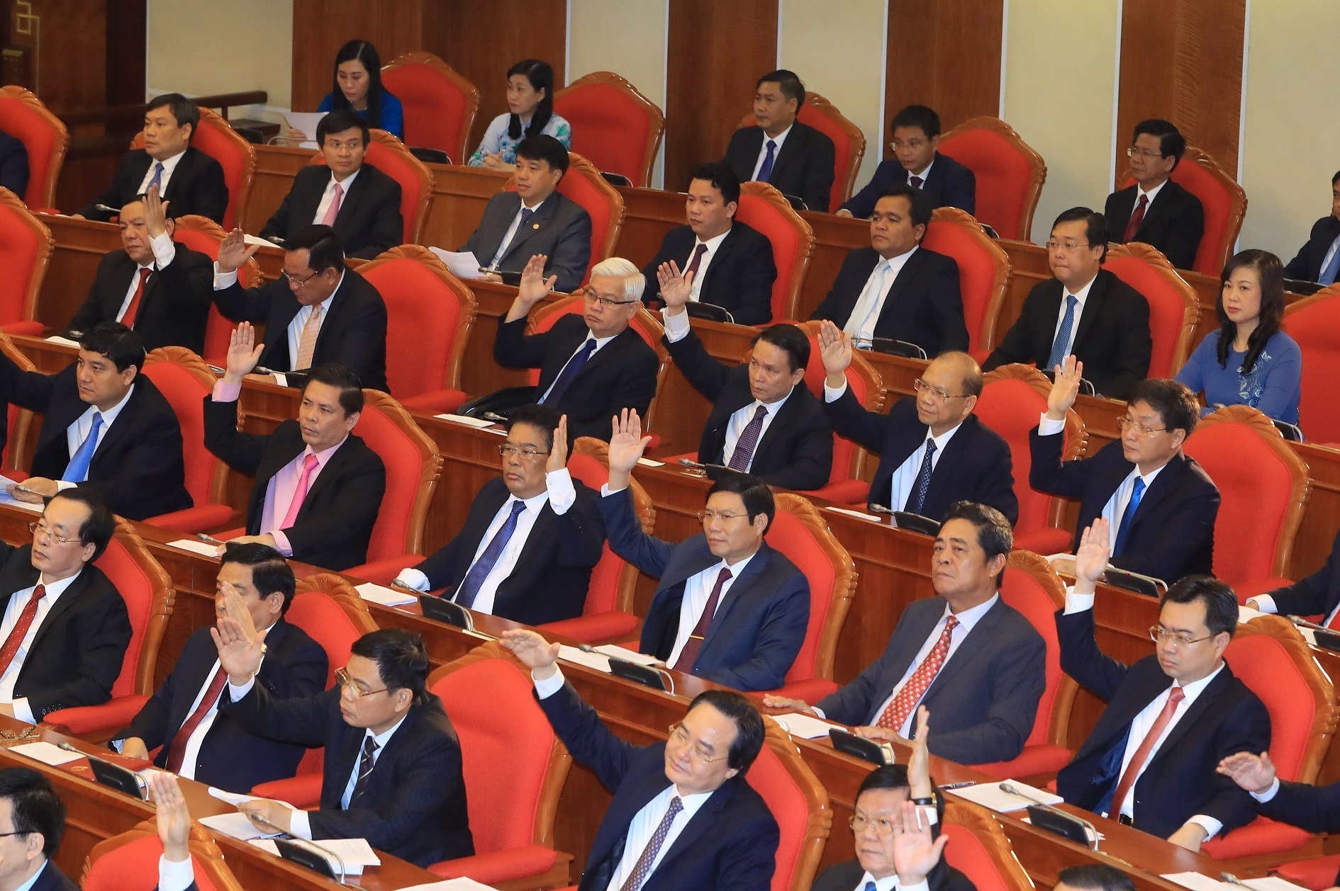 Trung uong ky luat ong Nguyen Xuan Anh hinh anh