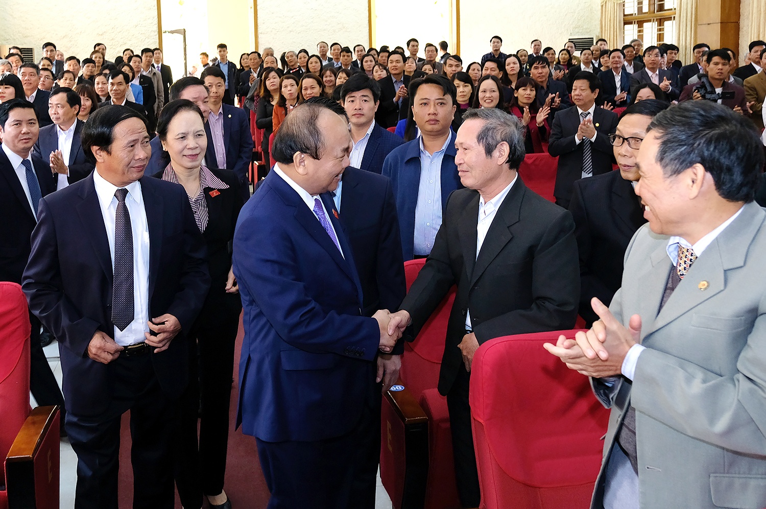 Thu tuong Nguyen Xuan Phuc anh 2