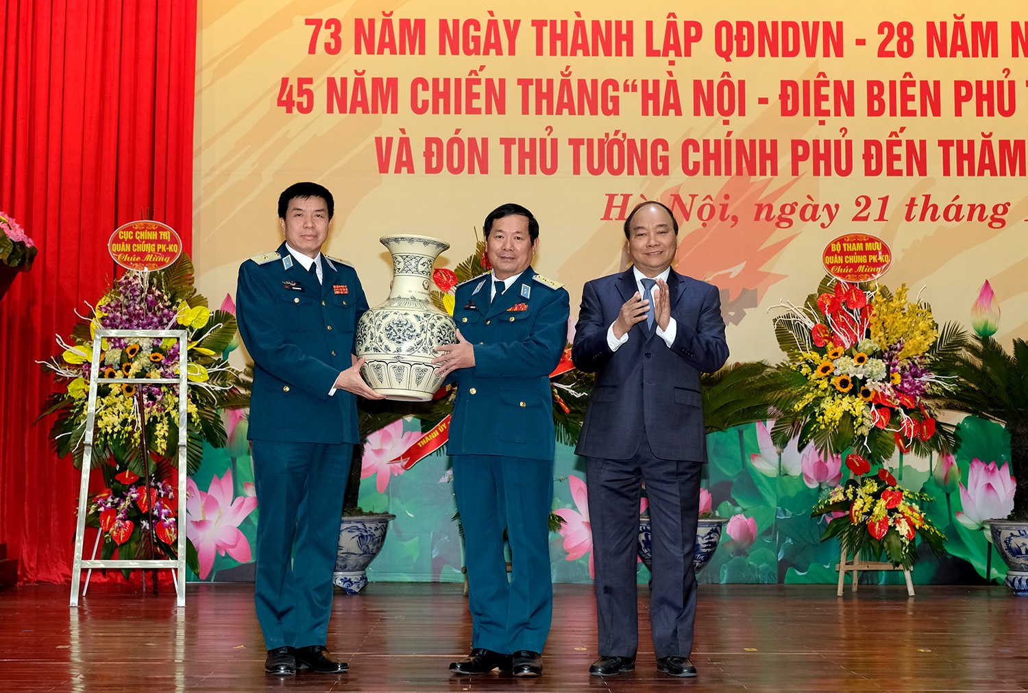 Thu tuong Nguyen Xuan Phuc anh 3