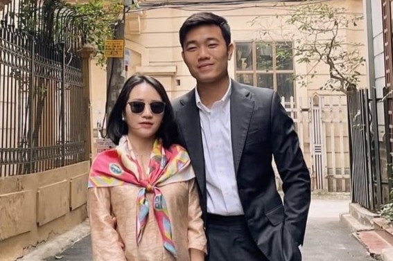 Tui hieu tren tay vo giam doc cua Xuan Truong hinh anh