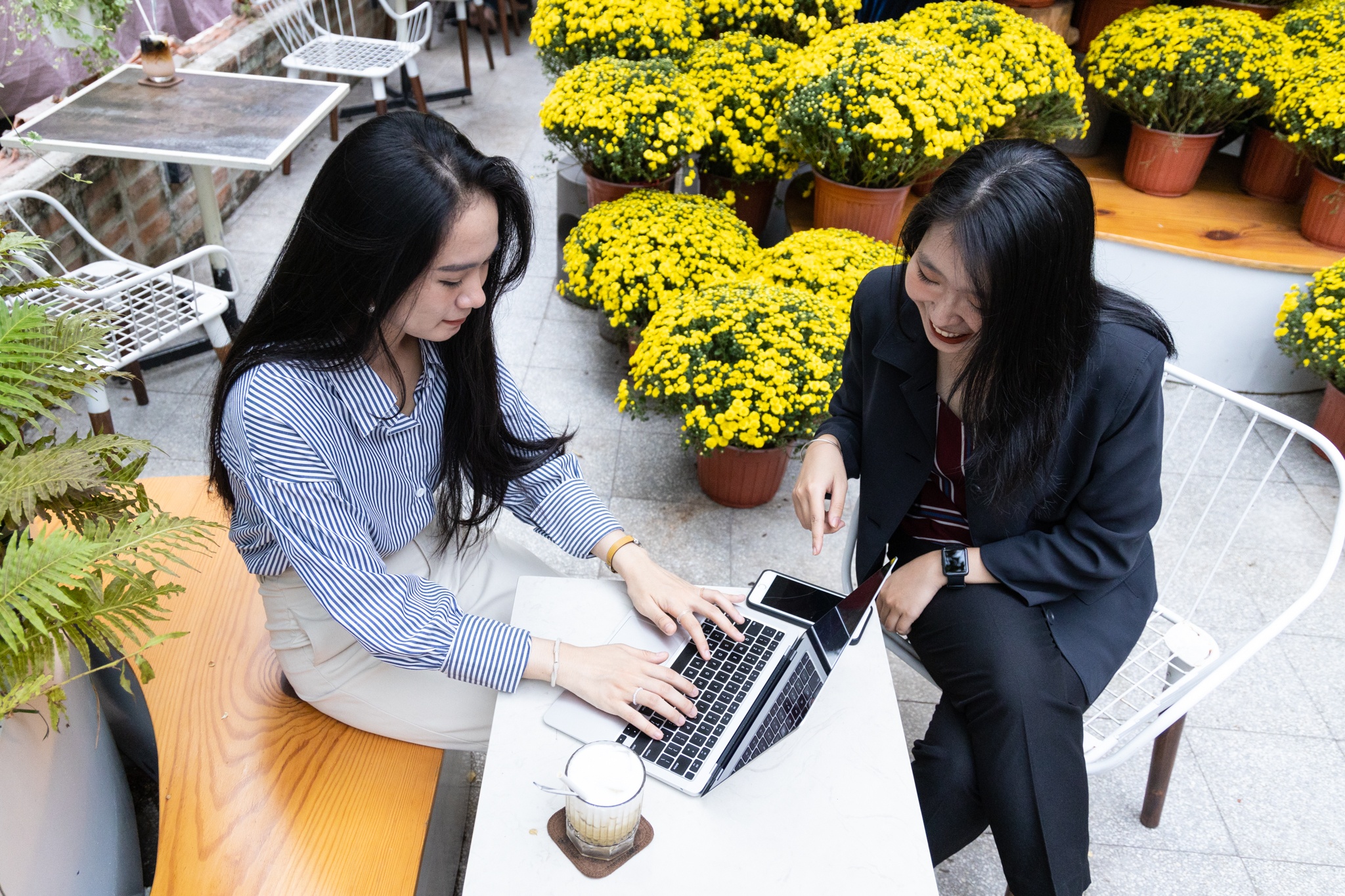 Vua nhan thuong Tet da xin nghi viec hinh anh