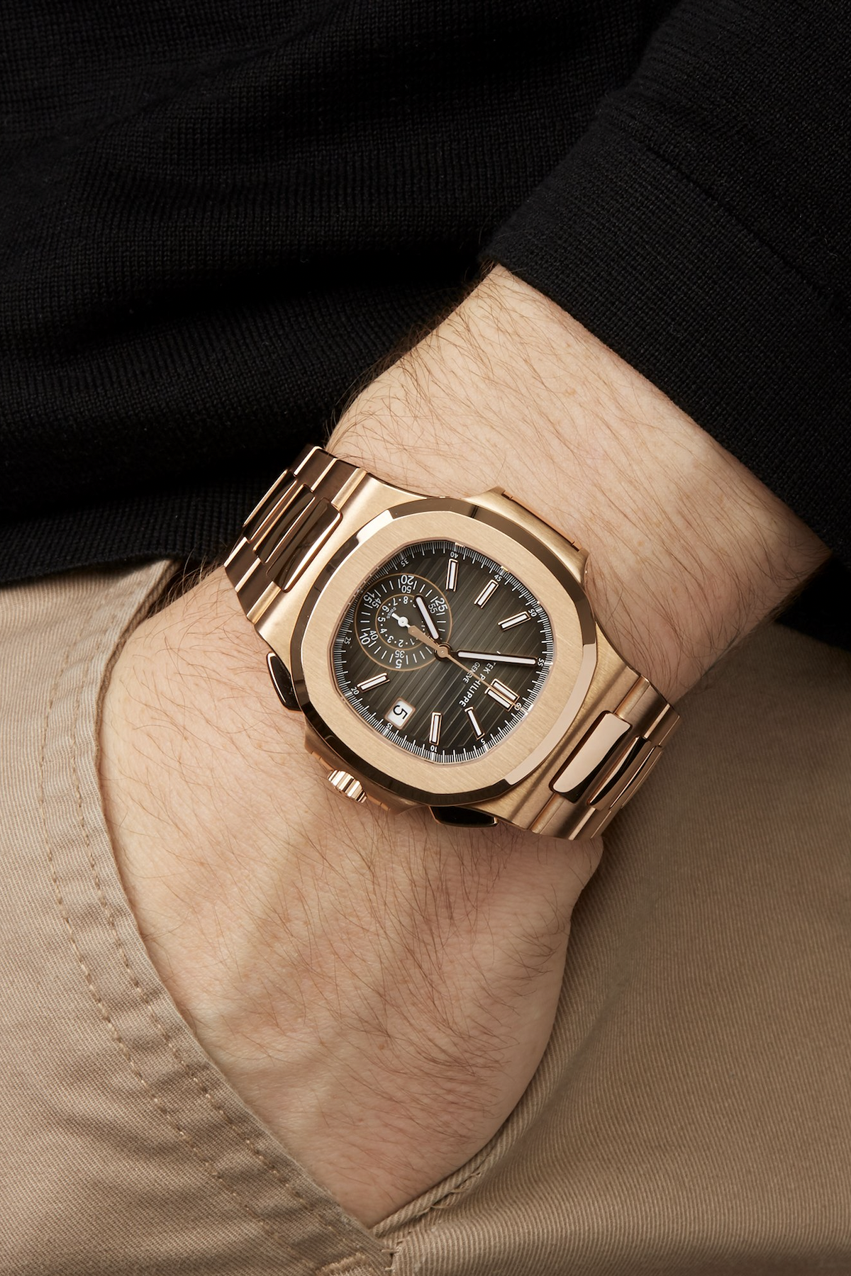 dong ho messi anh 18