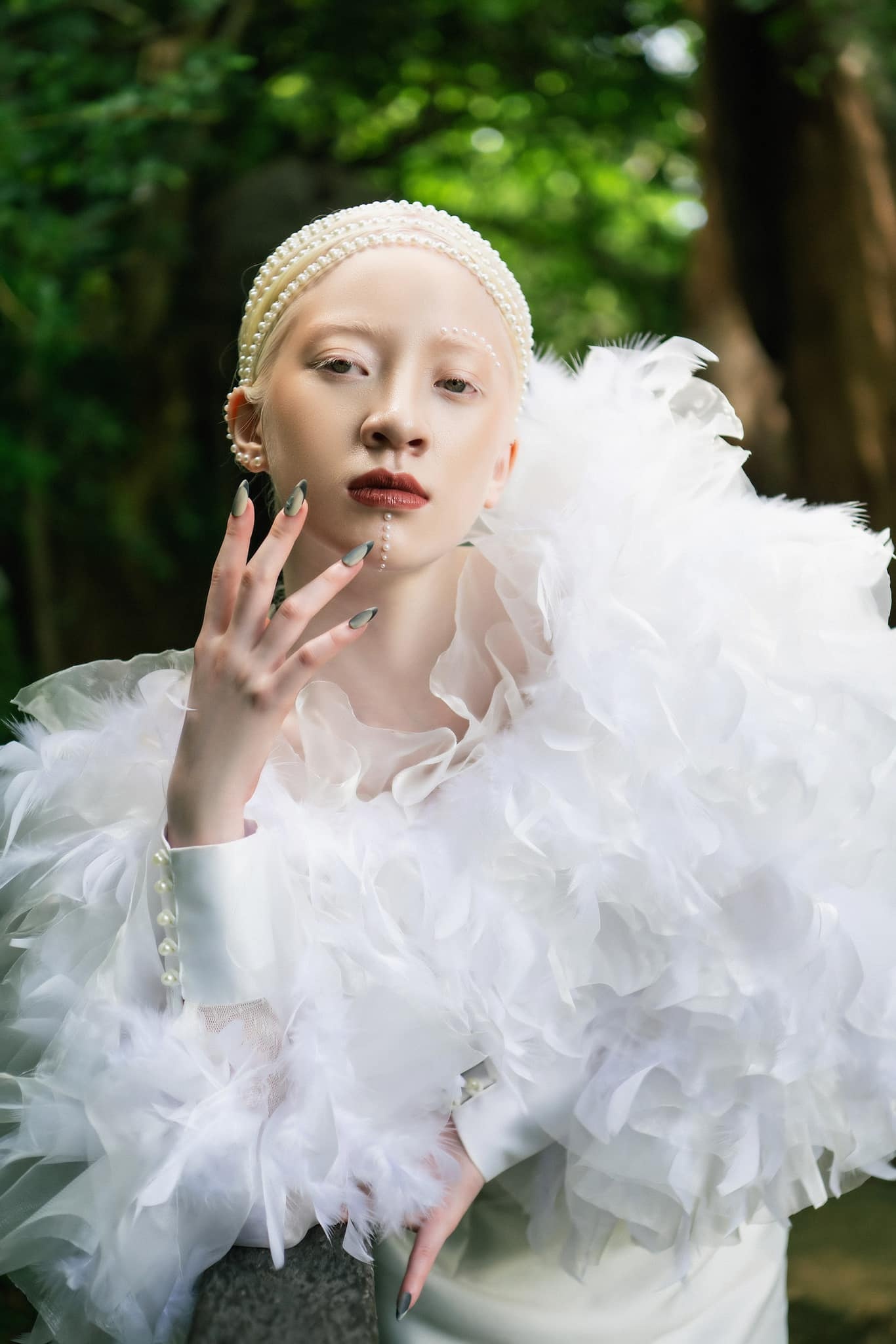 chuyen gioi,  ngoai co anh 6