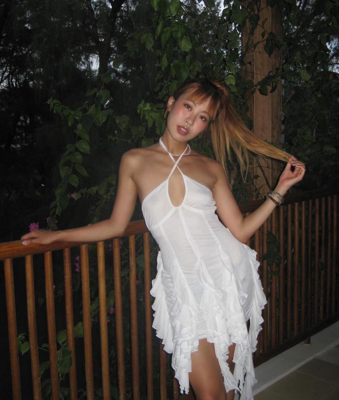 váy áo xé rách ảnh 4 vay ao xe rach anh 4