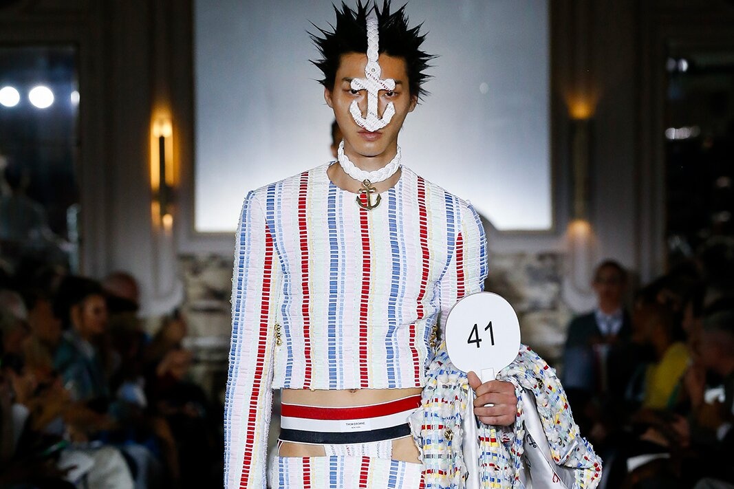 Quan cap tre, lo noi y cua nam gioi hinh anh