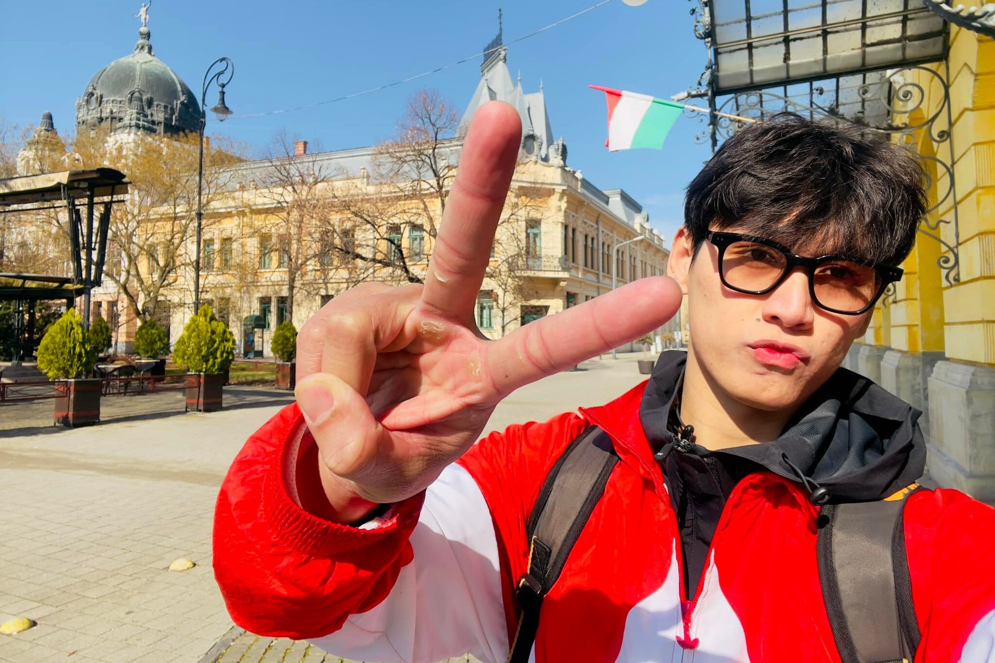 Thoi trang linh hoat cua hot boy tuyen boi Hoang Quy Phuoc hinh anh