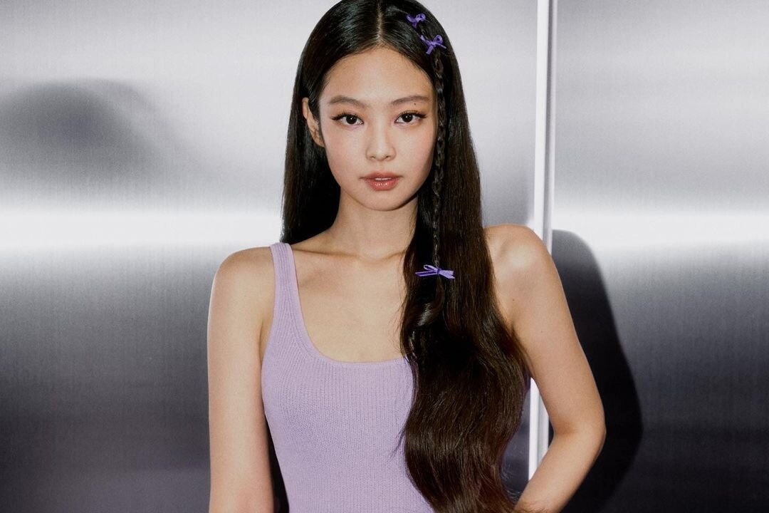 Bo suu tap moi cua Calvin Klein chay hang nho Jennie hinh anh