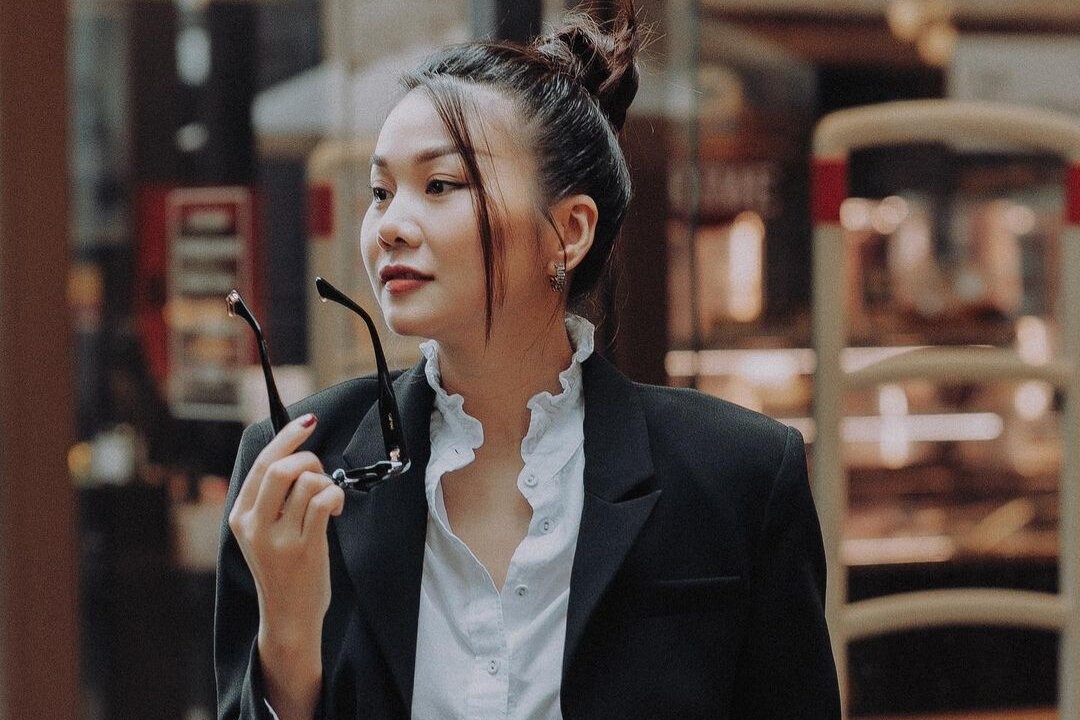 NTK Vo Cong Khanh: 'Quiet luxury la loai bo logo ma van sang' hinh anh