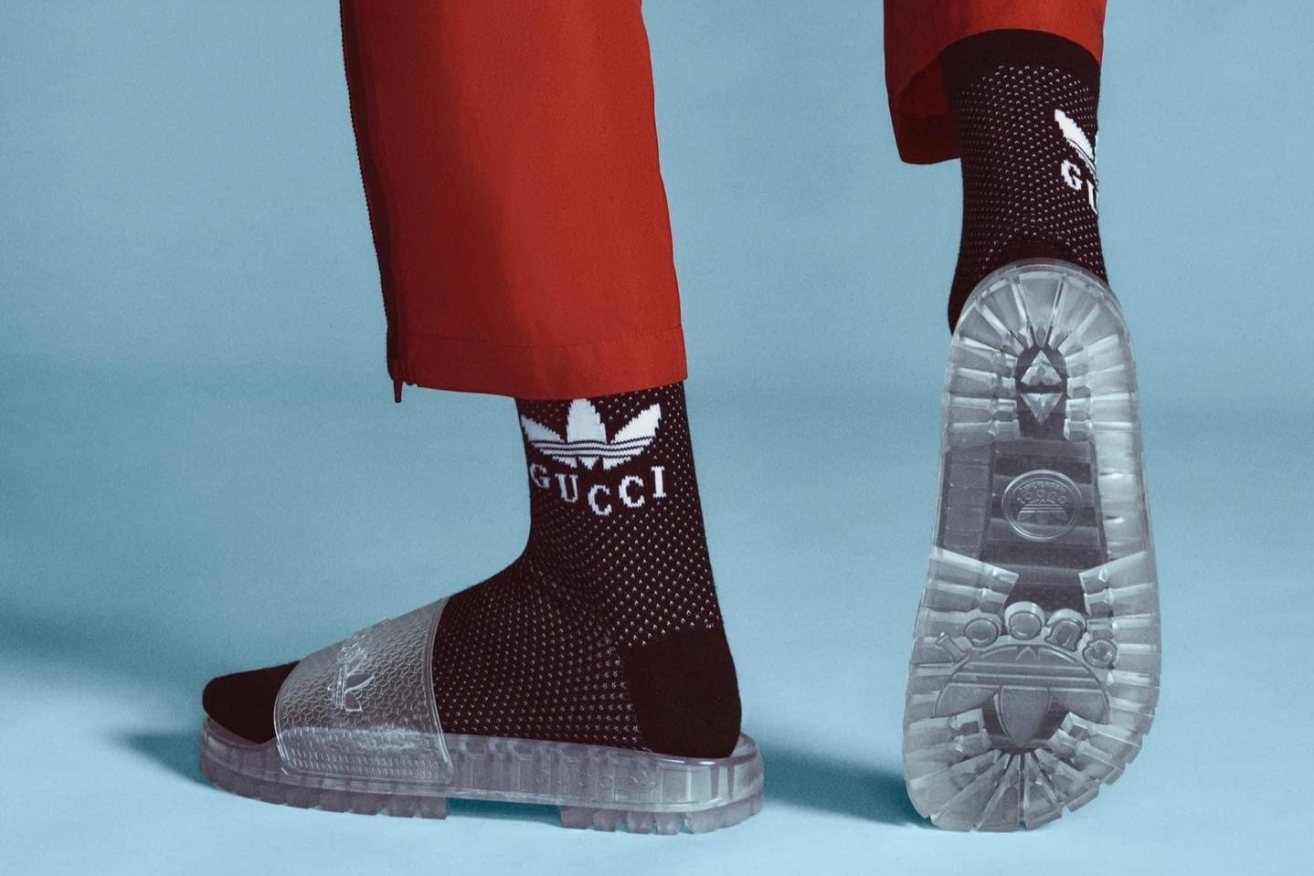 Mau dep nhua 'dung trong phong tam' hon 10 trieu dong cua Gucci hinh anh