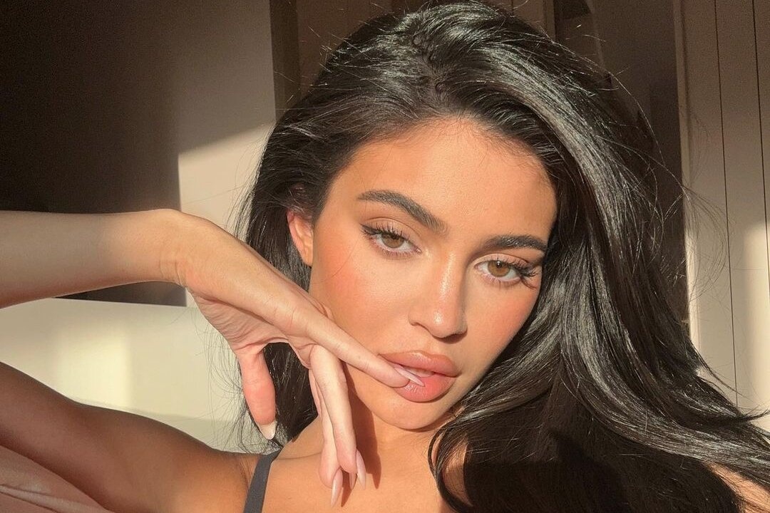 Tiem moi canh buom nhu Kylie Jenner hinh anh