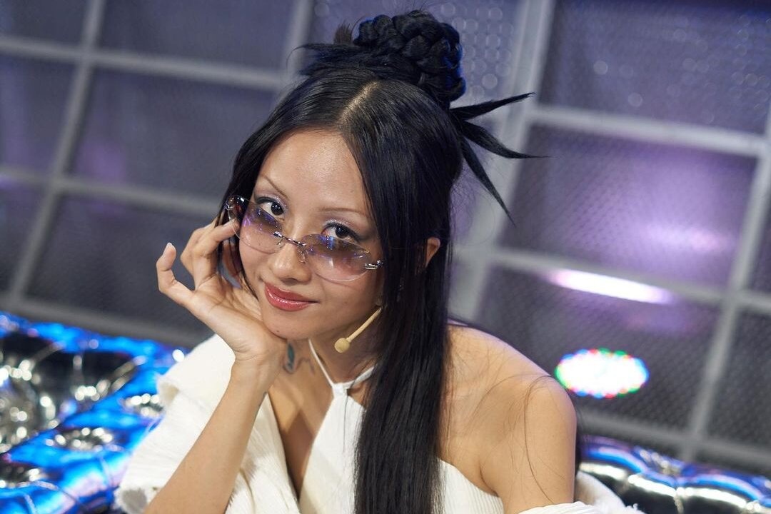 Toc xoe quat cua Suboi tai Rap Viet mua 3 hinh anh