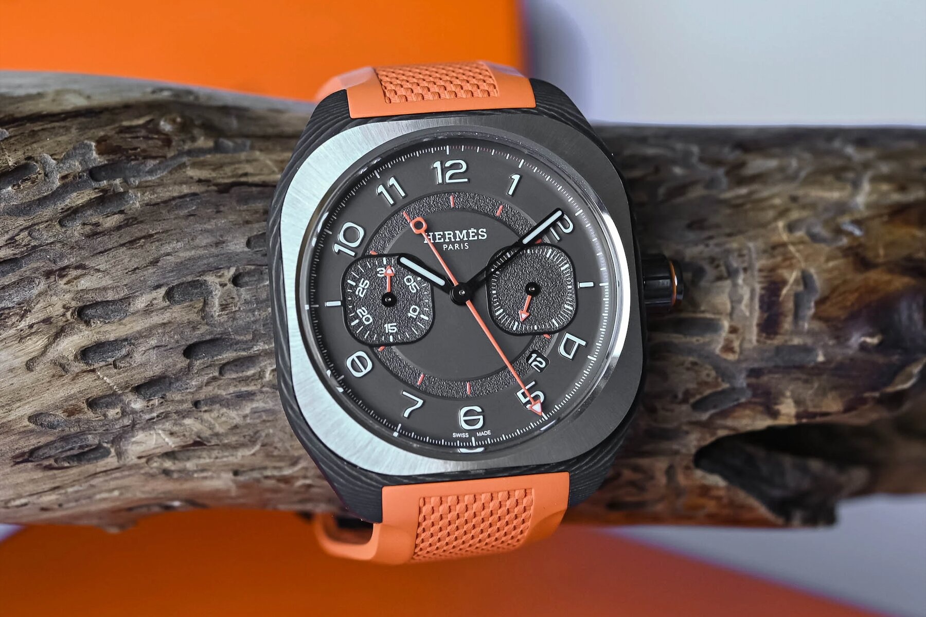 Dong ho sac so cho mua he 2023 hinh anh