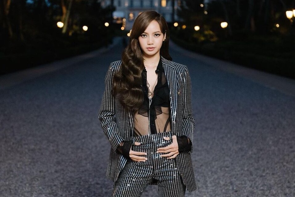 Trang phuc linh hoat gioi cua BlackPink hinh anh