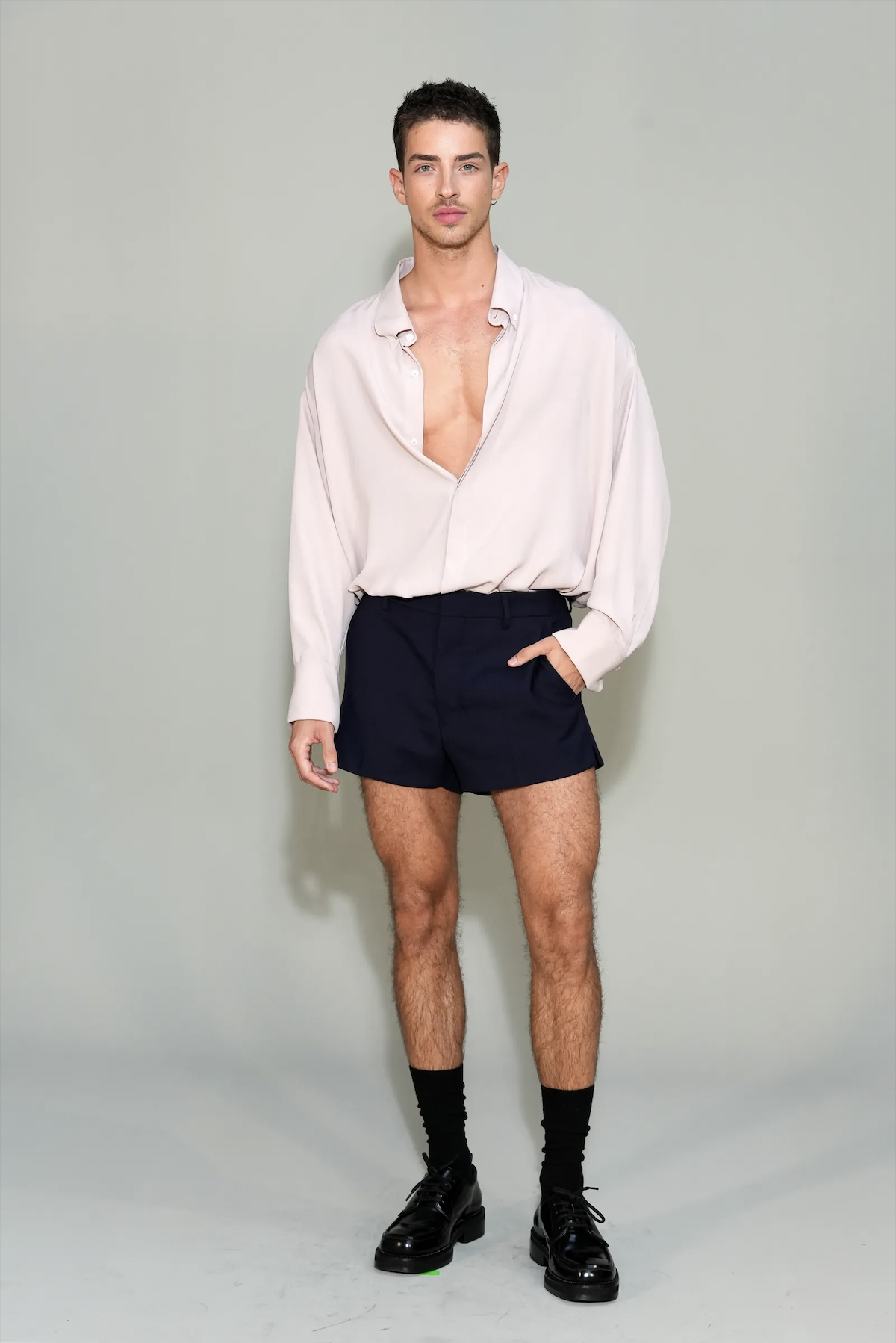 quan short ngan nam gioi anh 3