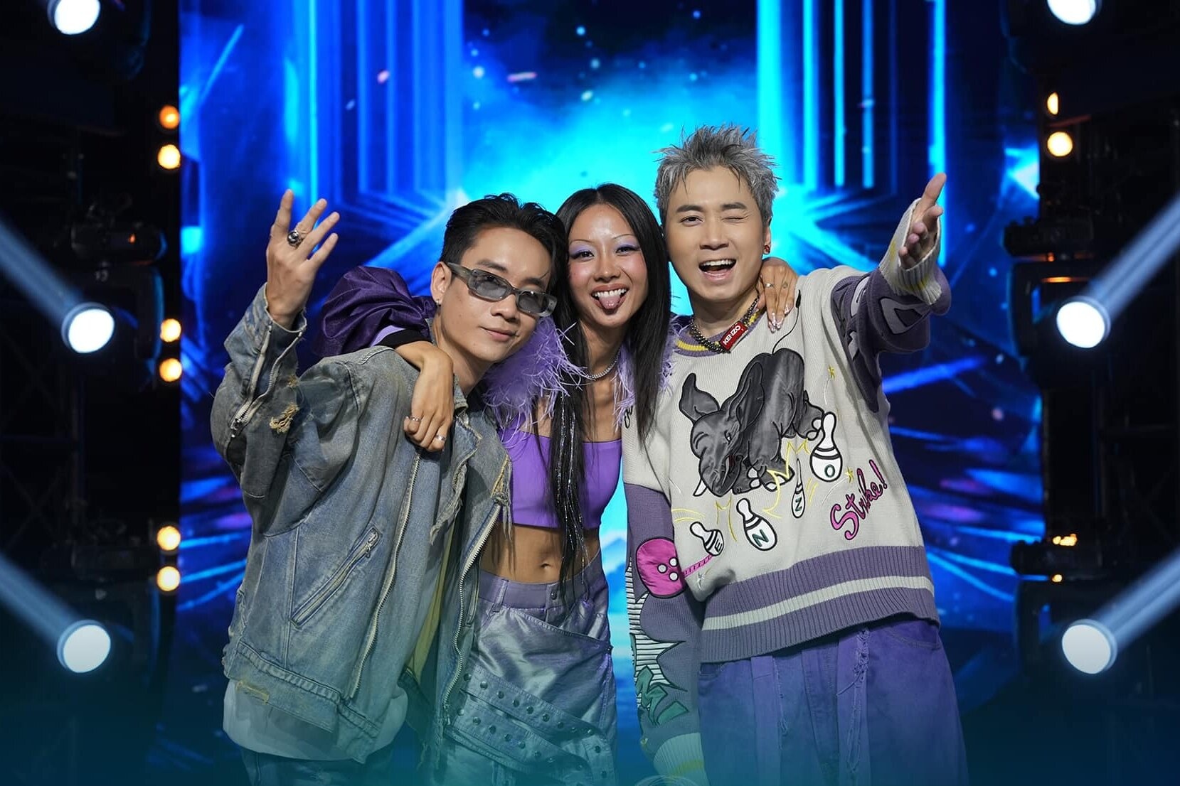 Thoi trang cua HLV, giam khao Rap Viet vong 2 hinh anh