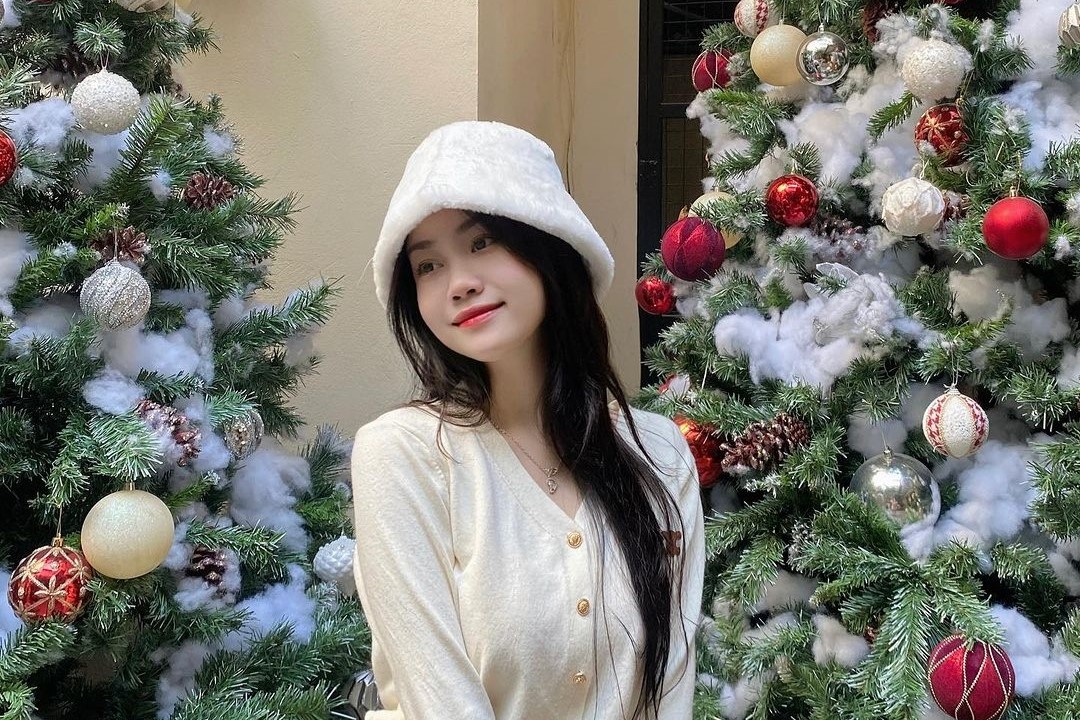 Bo tram trieu trang tri Noel nhung quan ca phe 'khong mong co lai' hinh anh