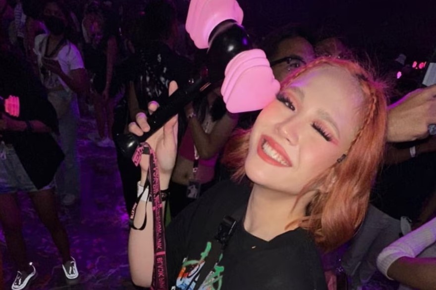 Vua bo chuc trieu dong mua ve 'du concert' thi that nghiep hinh anh