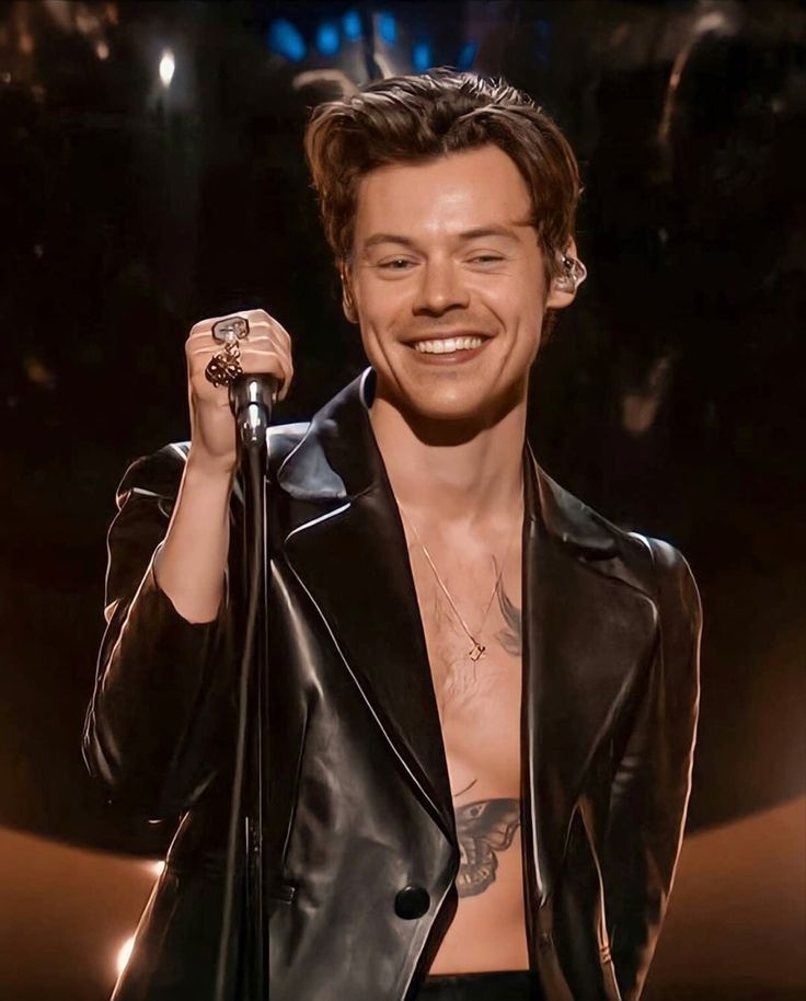 nam gioi ho nguc anh 7