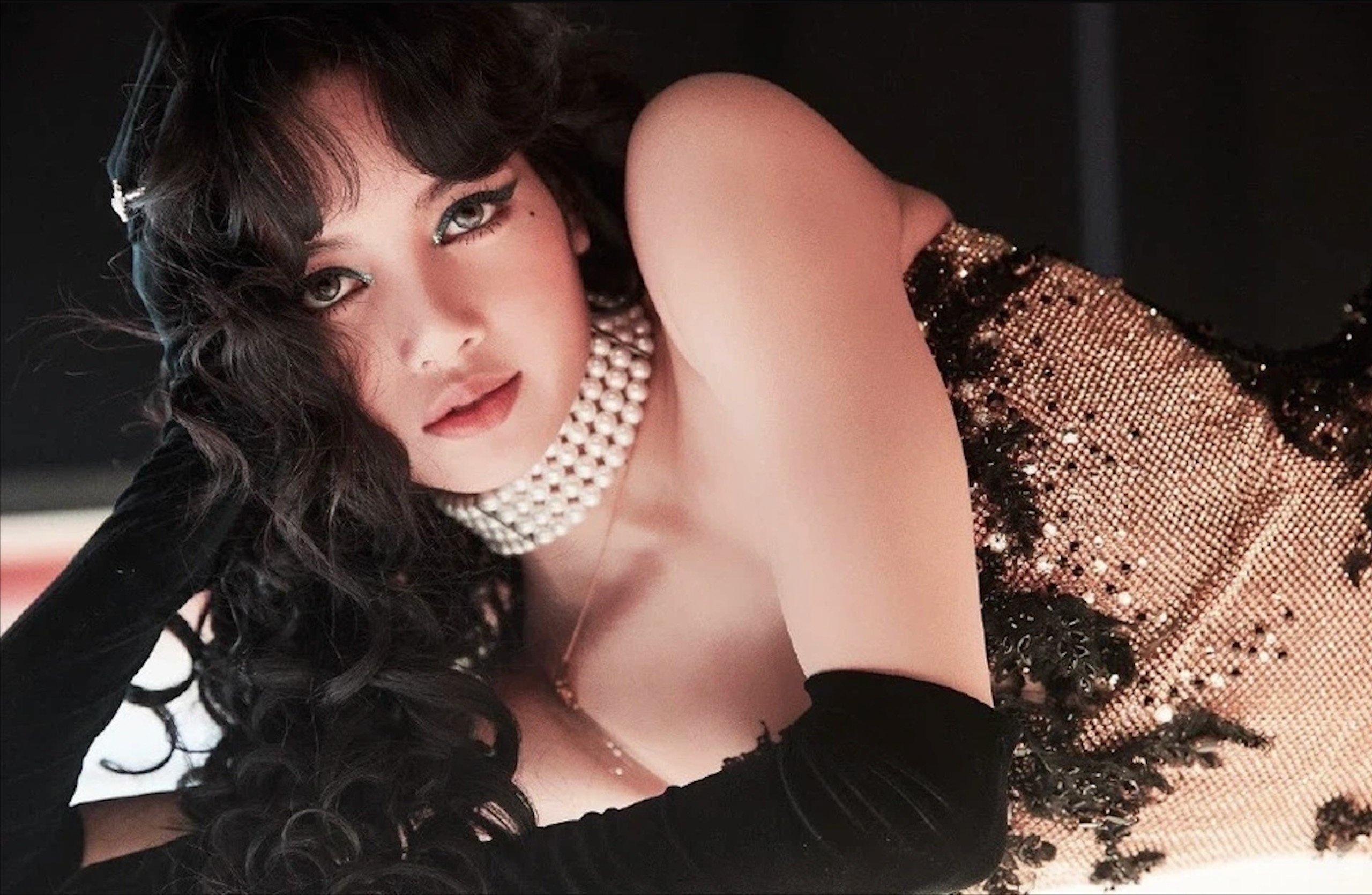 5 vong co trieu USD tren co BlackPink hinh anh