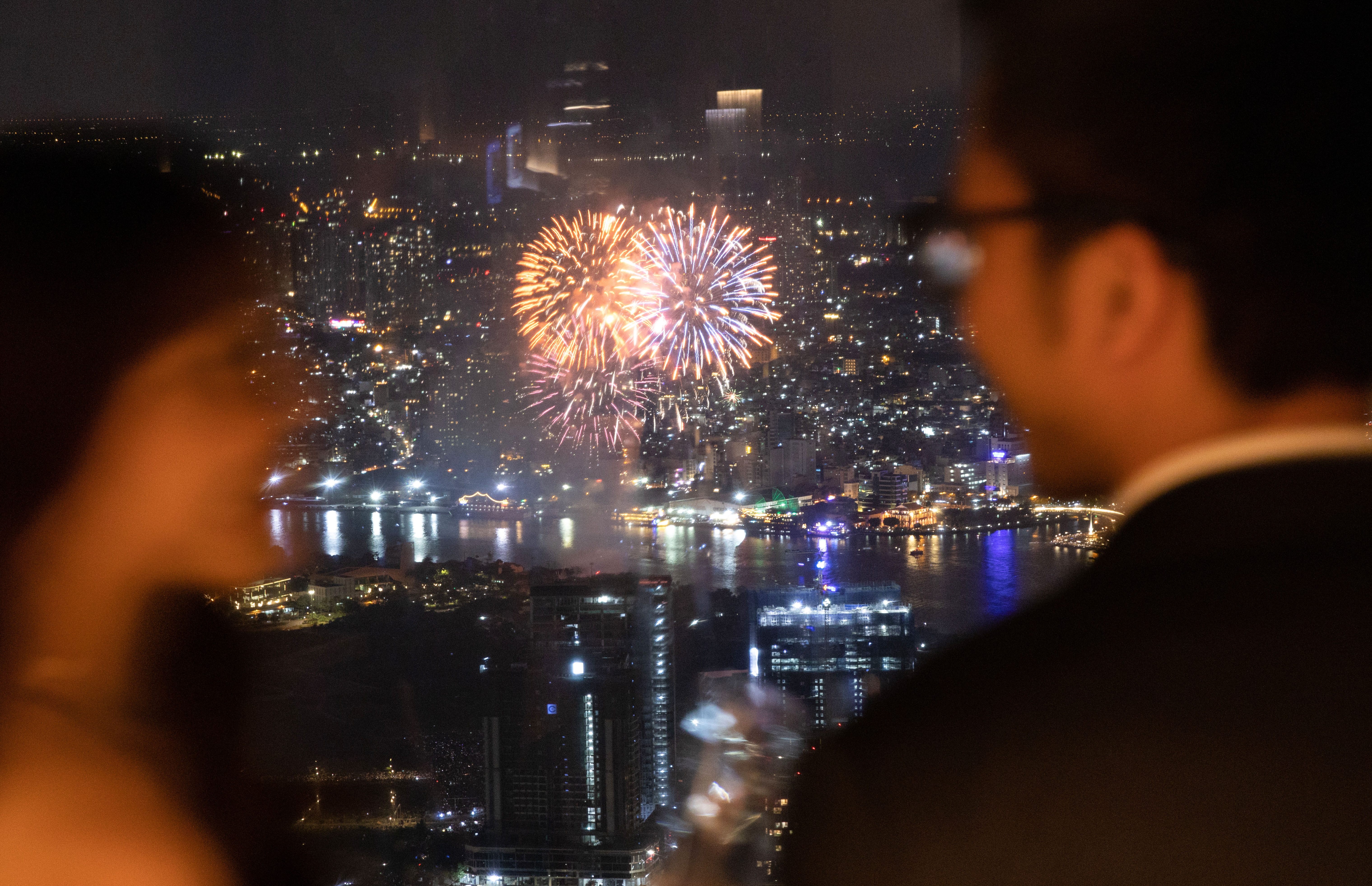 Lam gi dem giao thua don Tet Duong lich 2024? hinh anh