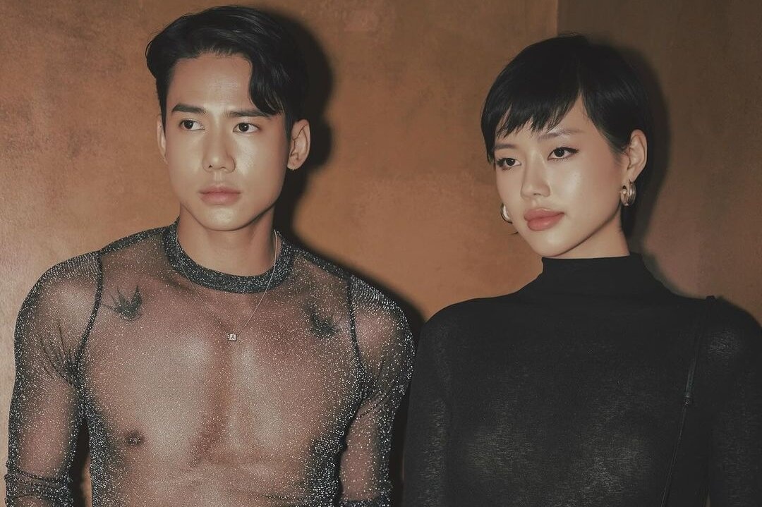 mac gi giao thua anh 13