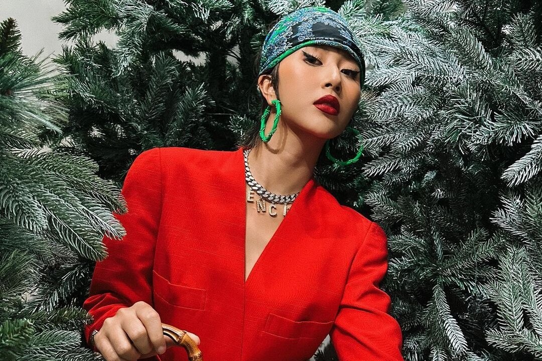 mac gi giao thua anh 10