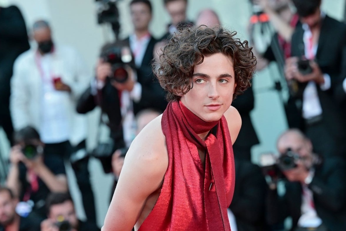 Gu choi dong ho cua nguoi dan ong dep trai nhat hanh tinh hinh anh