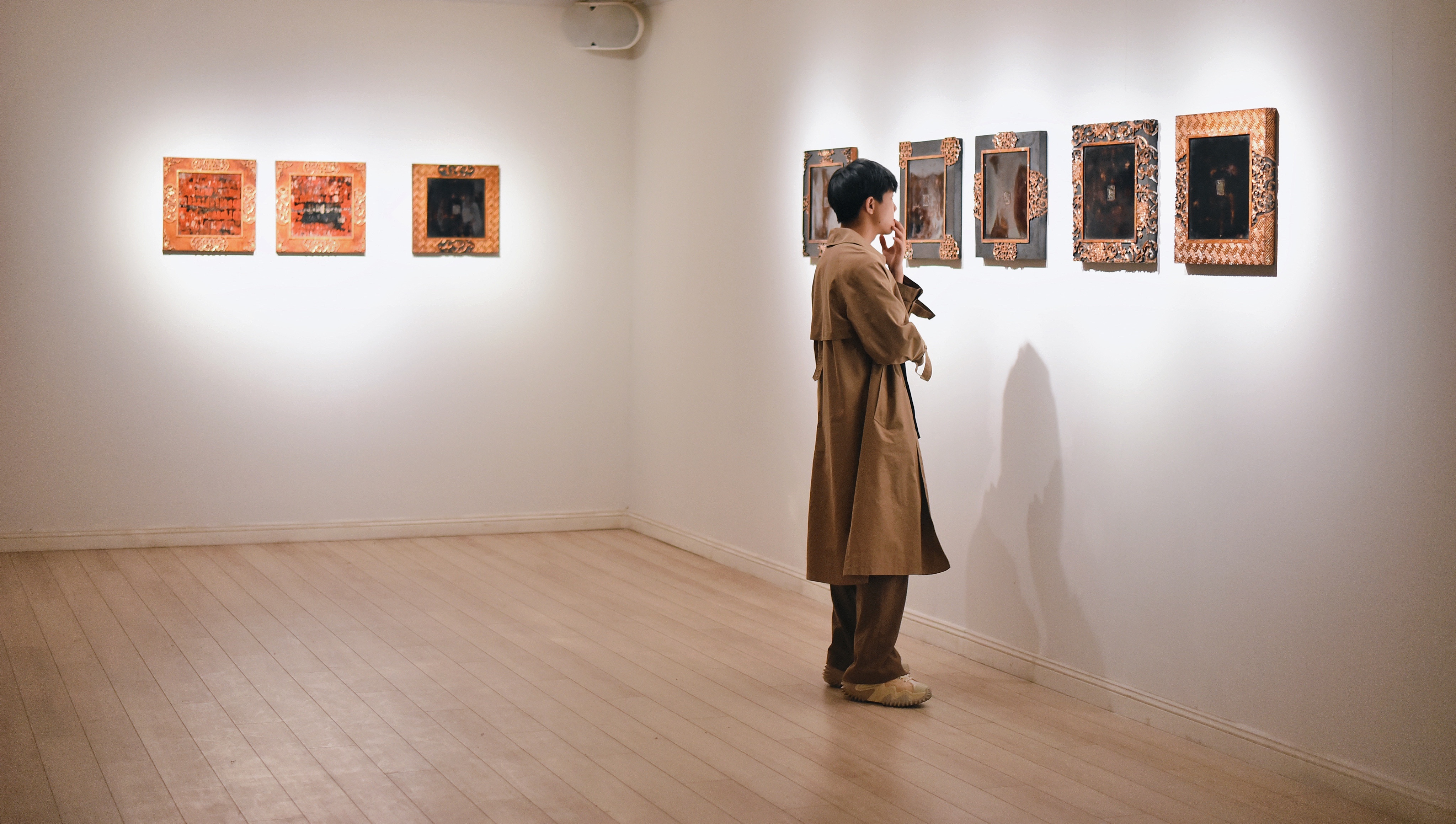 trien lam Nguyen Hoa,  loi gio duong may,  mo art space anh 1