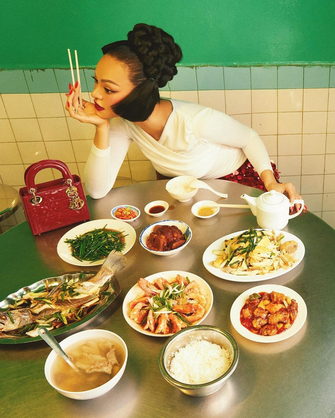 Newsfeed Rate,  sao mạng Việt,  local brand Việt ảnh 4 Newsfeed Rate,  sao mang Viet,  local brand Viet anh 4