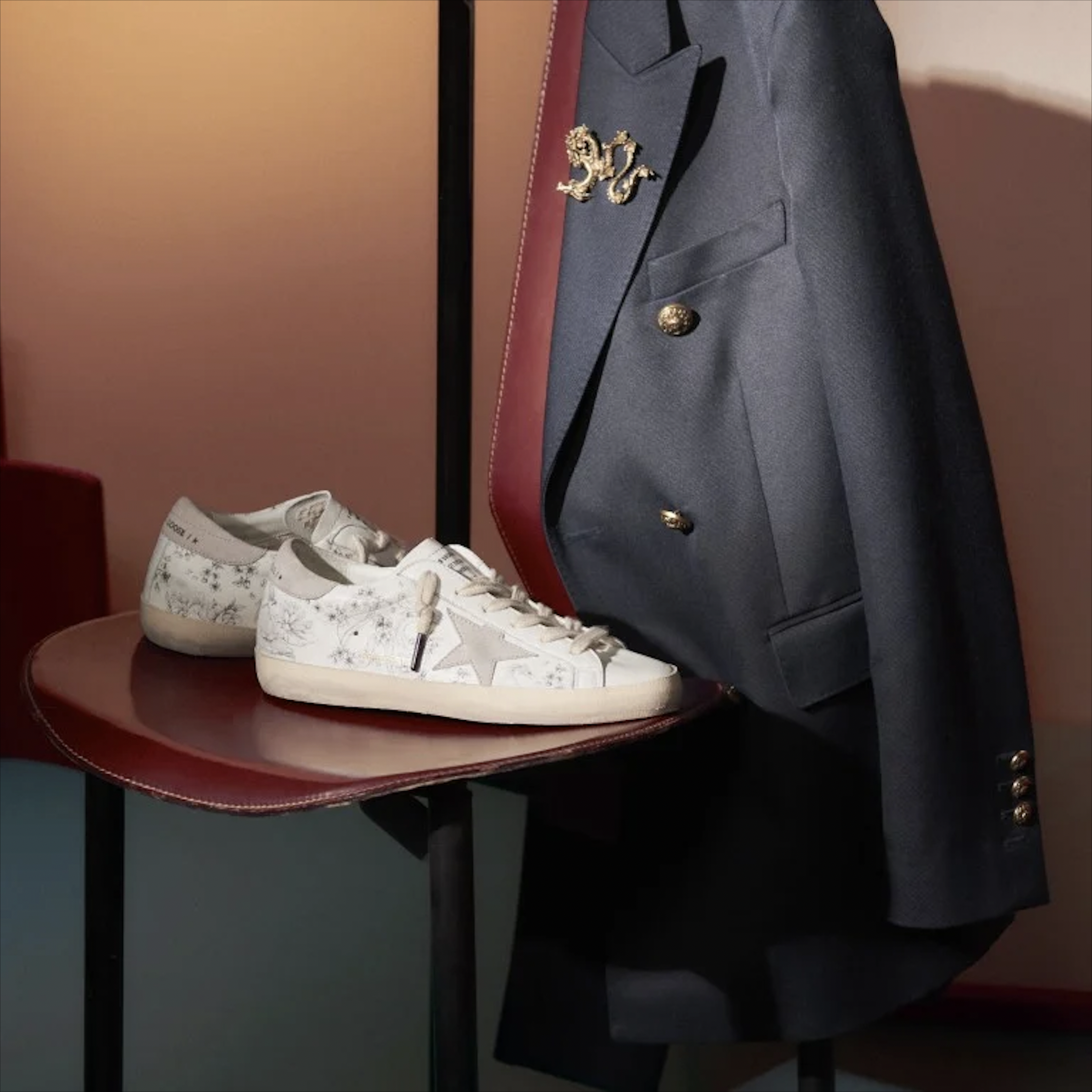 sneaker,  qua Tet anh 6