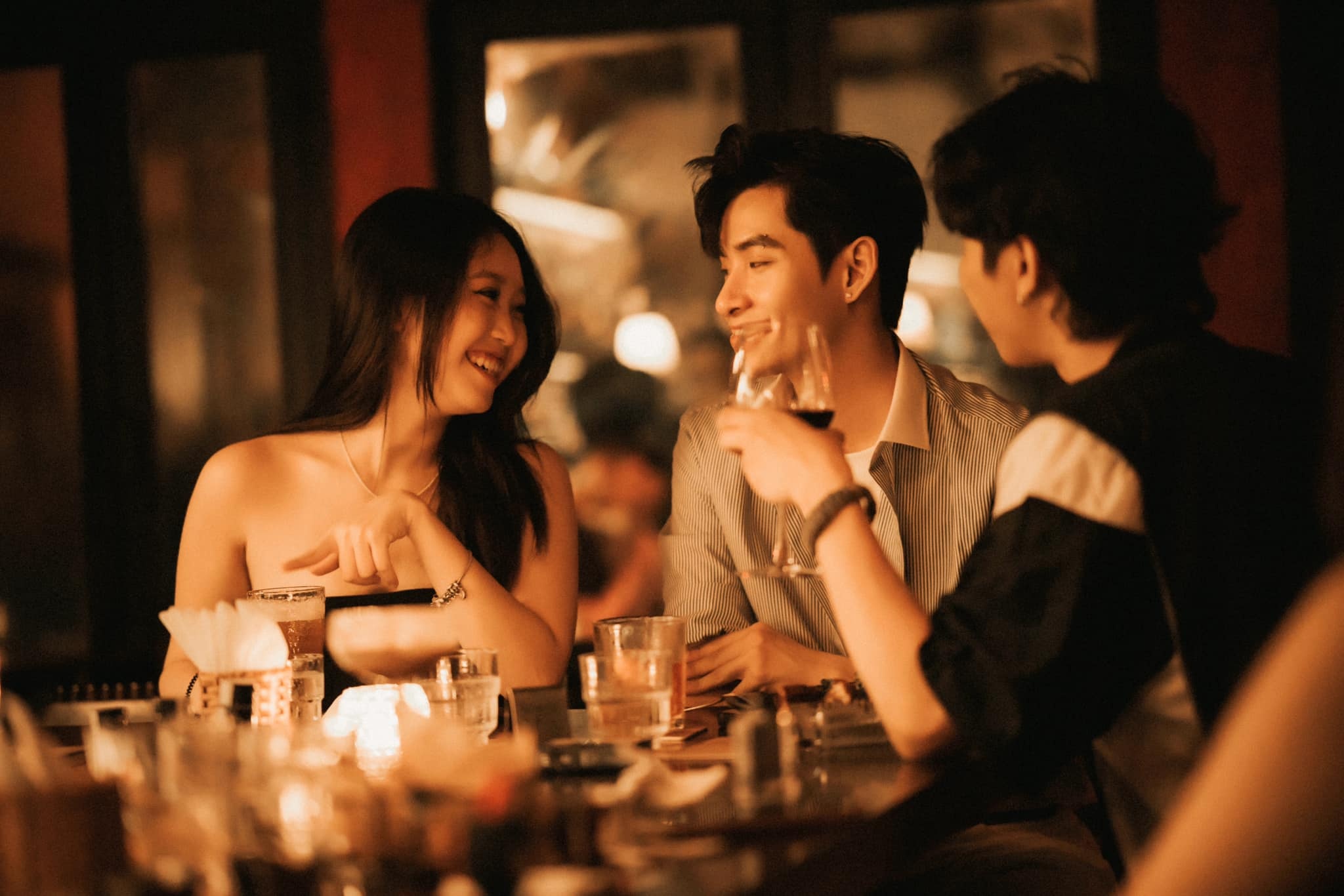 'Thoi diem vang' cua quan bar, pub TP.HCM sap den hinh anh