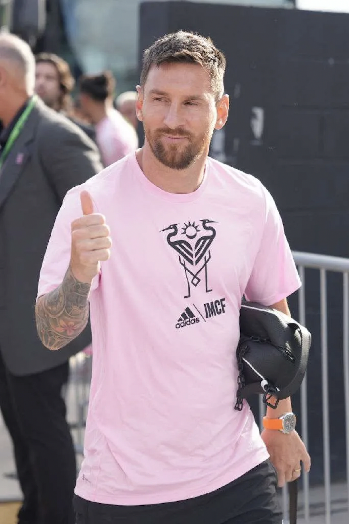 đồng hồ Messi ảnh 3 dong ho Messi anh 3