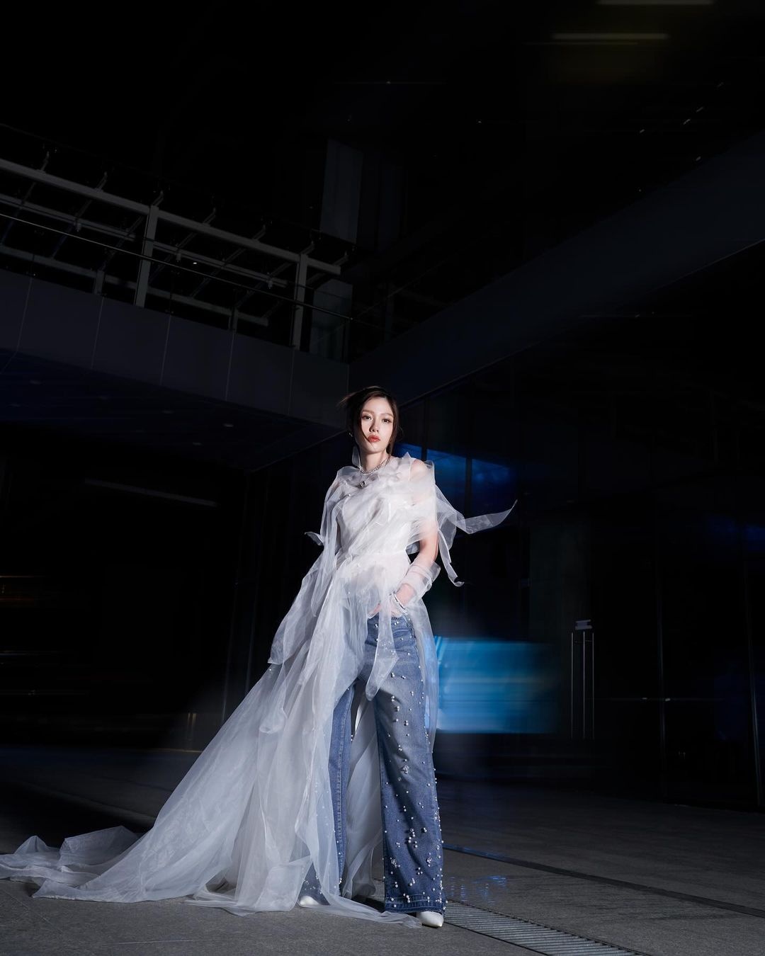 Newsfeed Rate,  Le Bong,  Sok Vy,  em gai Tran Thanh anh 19