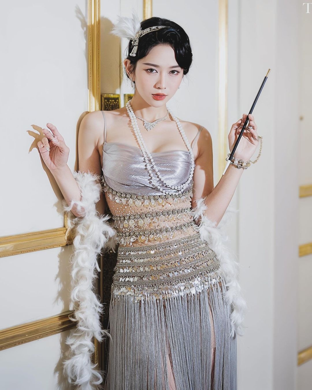 Newsfeed Rate,  Le Bong,  Sok Vy,  em gai Tran Thanh anh 14