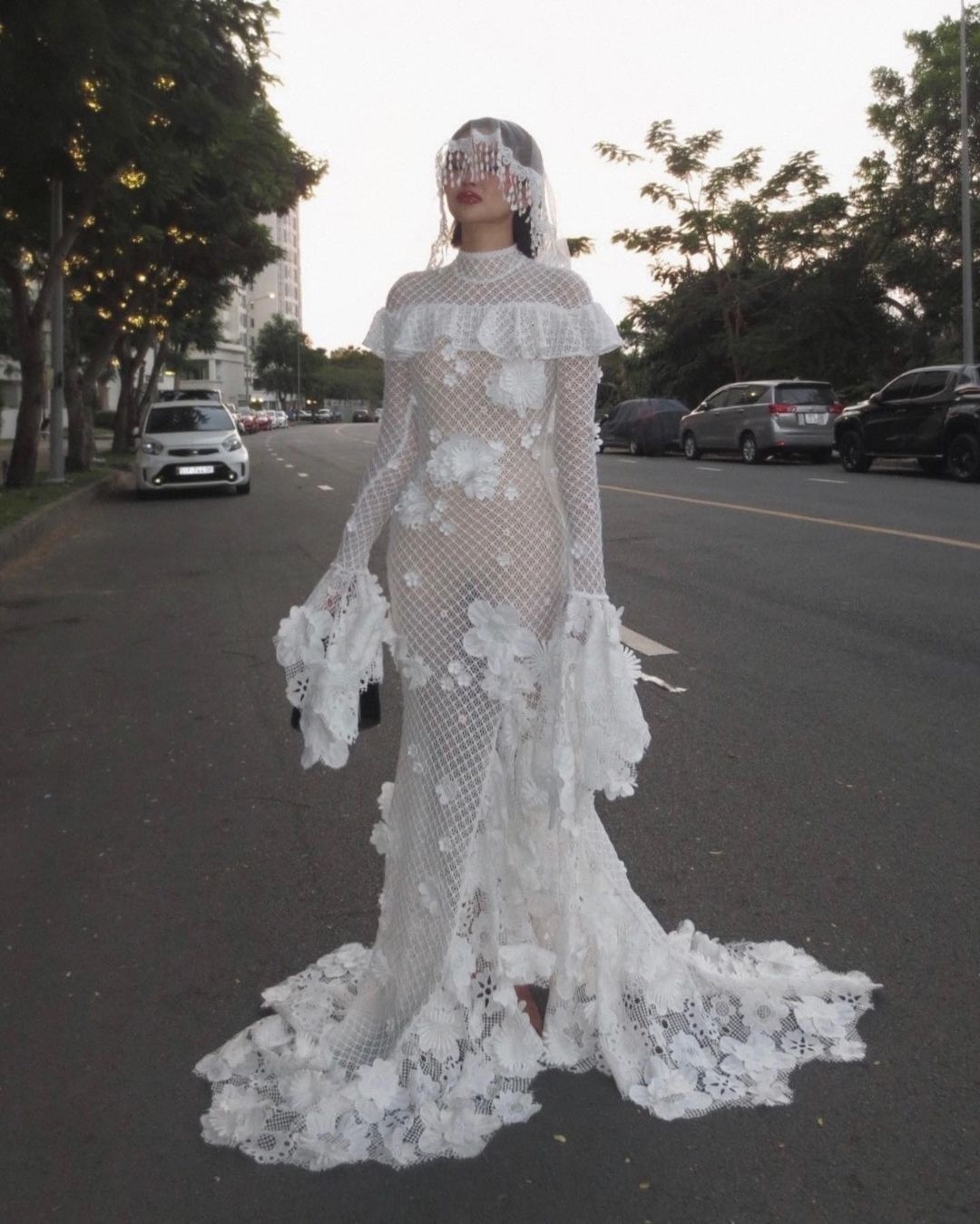 Newsfeed Rate,  Le Bong,  Sok Vy,  em gai Tran Thanh anh 8