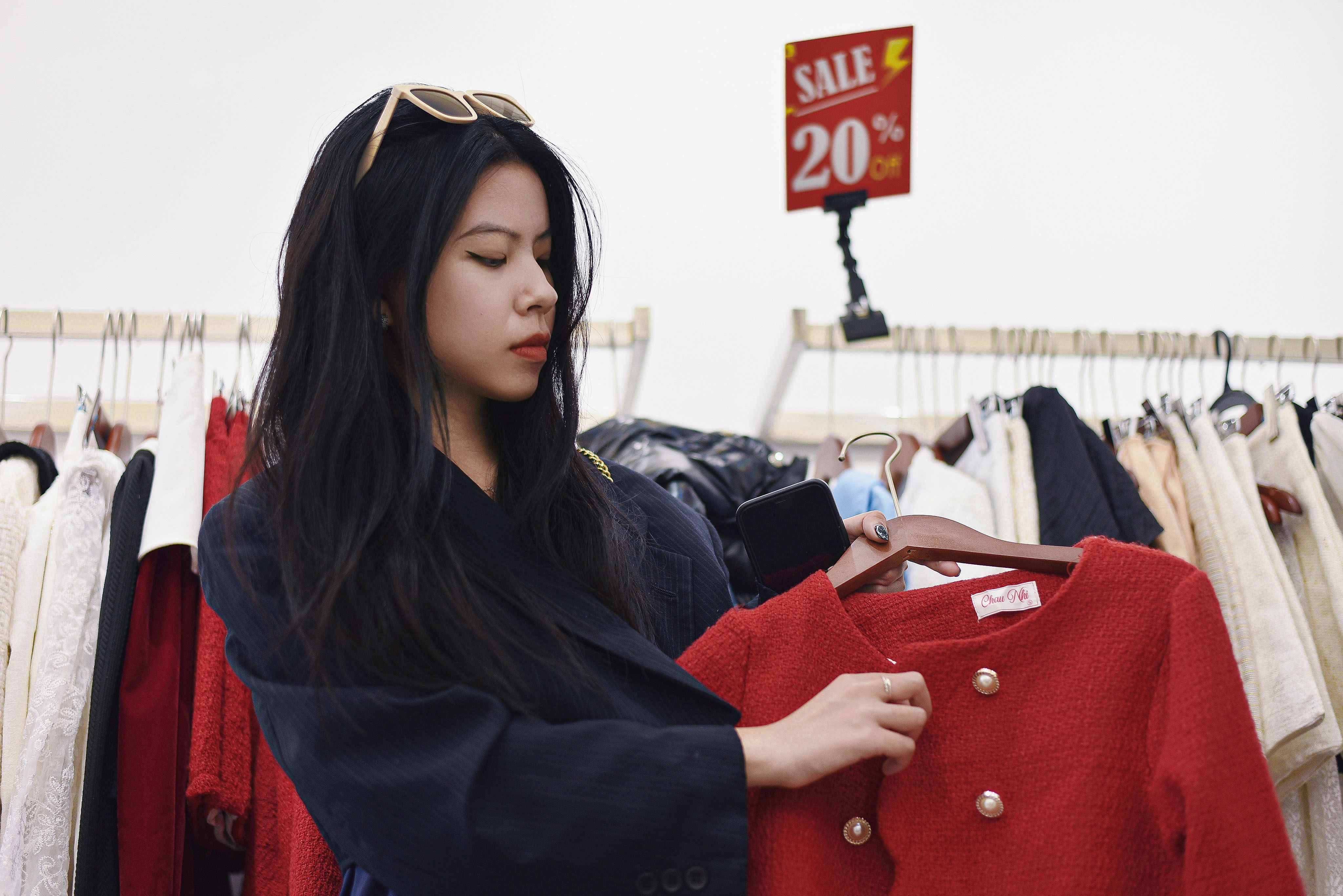 Shipper qua tai, pho mua sam Ha Noi huong loi hinh anh