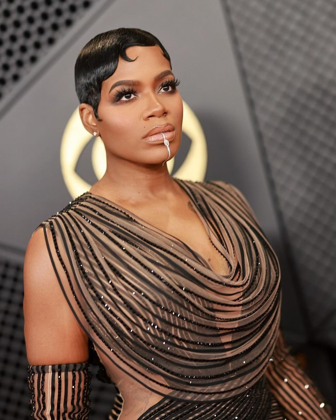 NTK Viet,  Grammy,  local brand,  sao Hollywood anh 10