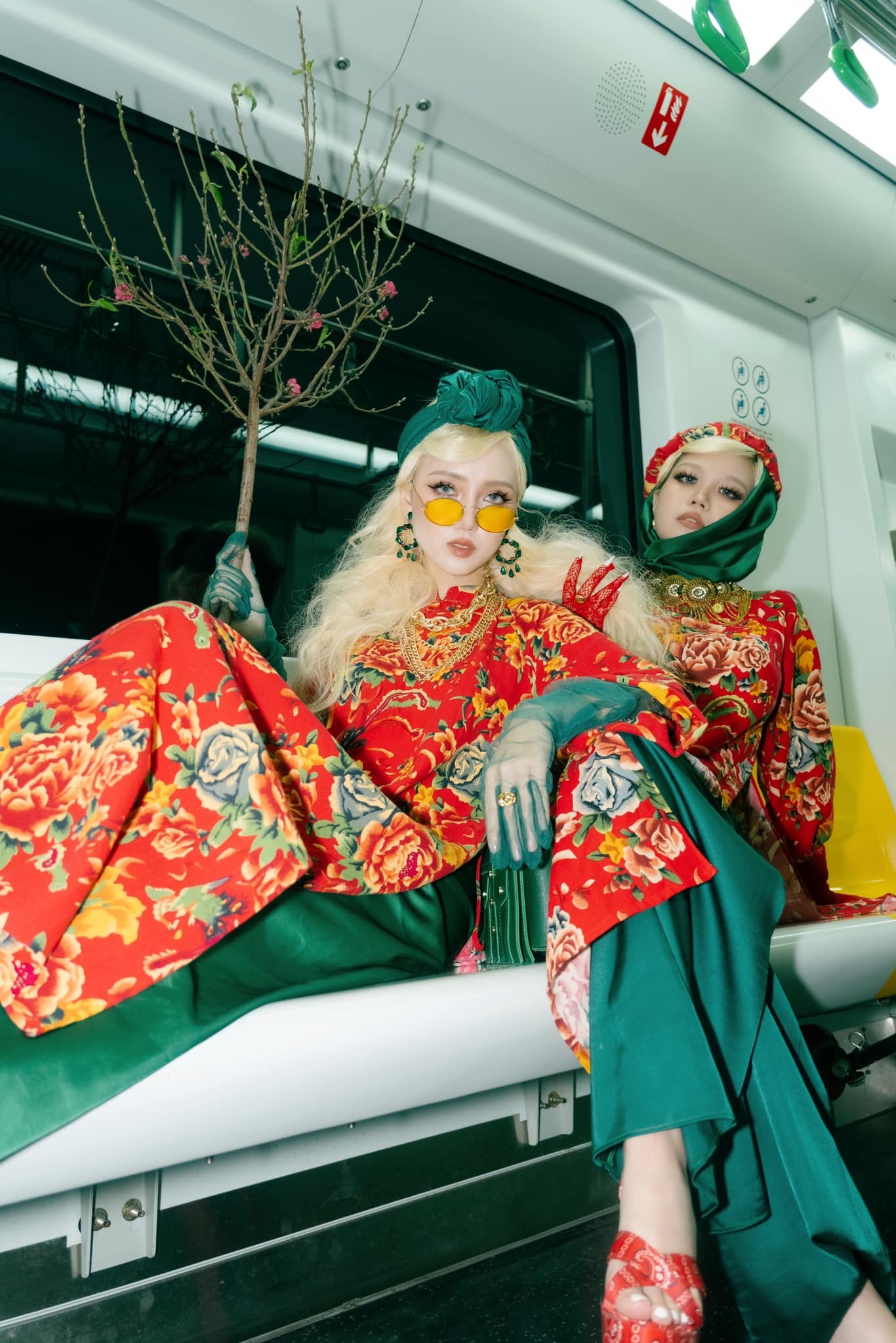 ao dai con cong anh 12