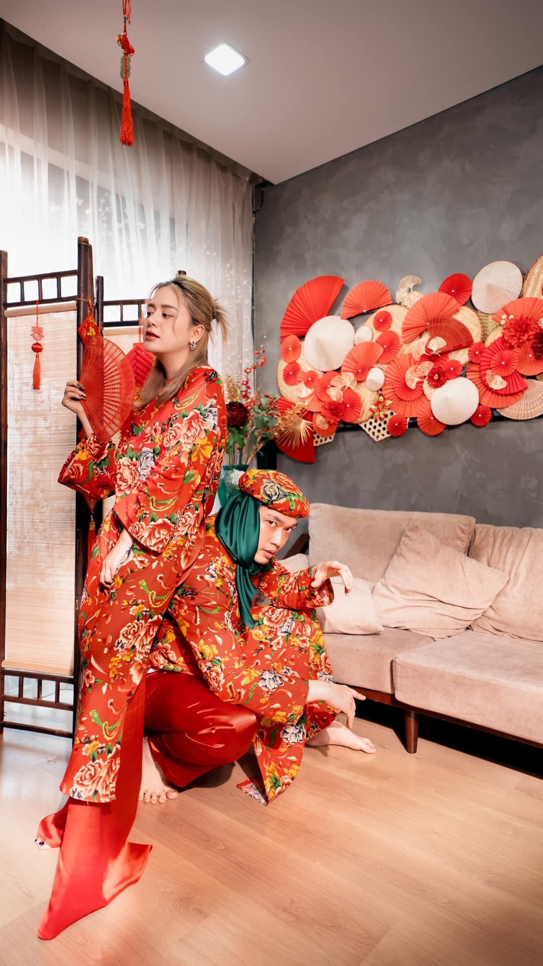 ao dai con cong anh 2