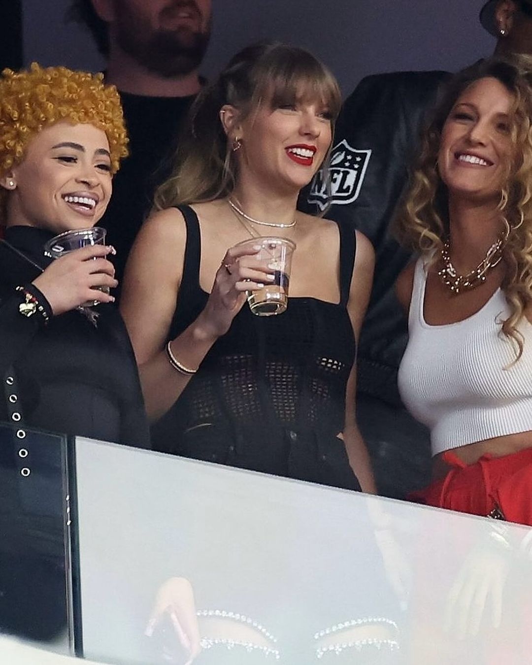 Taylor Swift,  Super Bowl,  NFL ảnh 3 Taylor Swift,  Super Bowl,  NFL anh 3