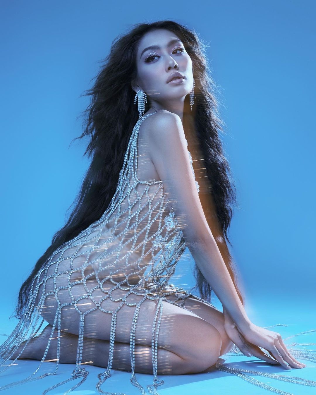 vay xuyen thau,  madame web,  Dakota Johnson anh 10