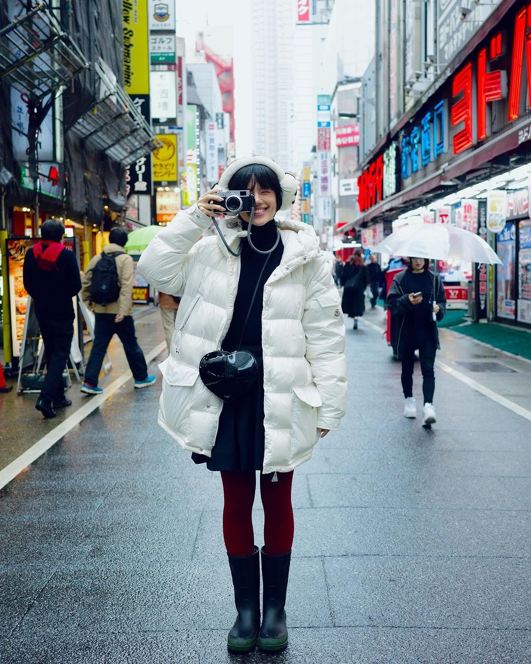 Newsfeed Rate,  stylist của Suboi,  Điền70s,  Rihanna,  bụng bầu ảnh 4 Newsfeed Rate,  stylist cua Suboi,  Dien70s,  Rihanna,  bung bau anh 4