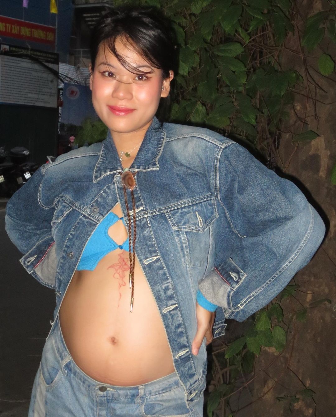 Newsfeed Rate,  stylist của Suboi,  Điền70s,  Rihanna,  bụng bầu ảnh 12 Newsfeed Rate,  stylist cua Suboi,  Dien70s,  Rihanna,  bung bau anh 12