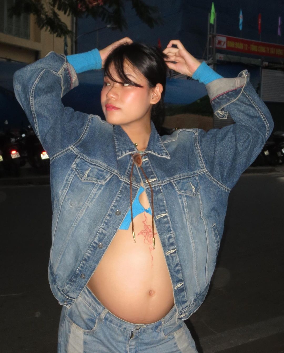 Newsfeed Rate,  stylist của Suboi,  Điền70s,  Rihanna,  bụng bầu ảnh 13 Newsfeed Rate,  stylist cua Suboi,  Dien70s,  Rihanna,  bung bau anh 13